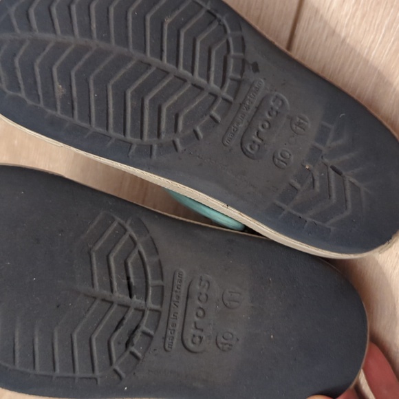 Unisex Blue Crocs - Picture 3 of 3